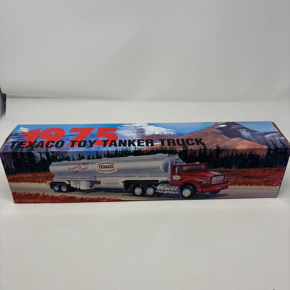 1975 Texaco Toy Tanker Truck 1995 Edition Lights and Sounds Vintage Collectible
